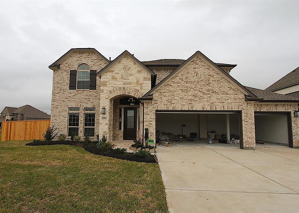 1st image of 2903 La Spezia Ln