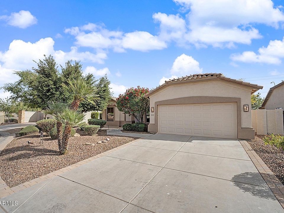 1st image of 3211 E GLENEAGLE Drive
