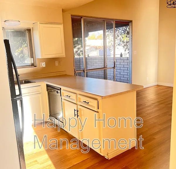 1355 Rio Rancho Dr SE #B — Photo 7