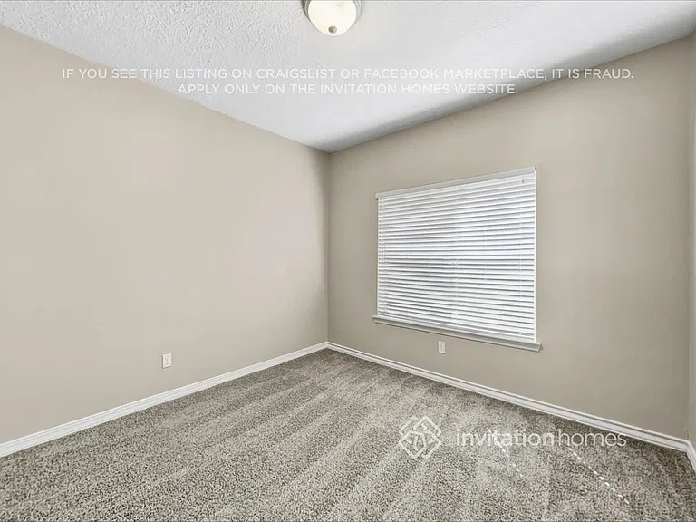2721 Leroy St — Photo 7