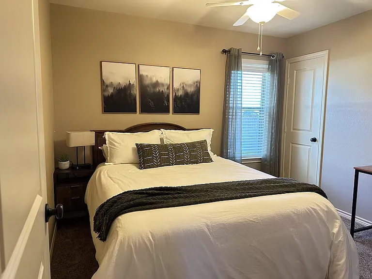 601 Penny Ln — Photo 6