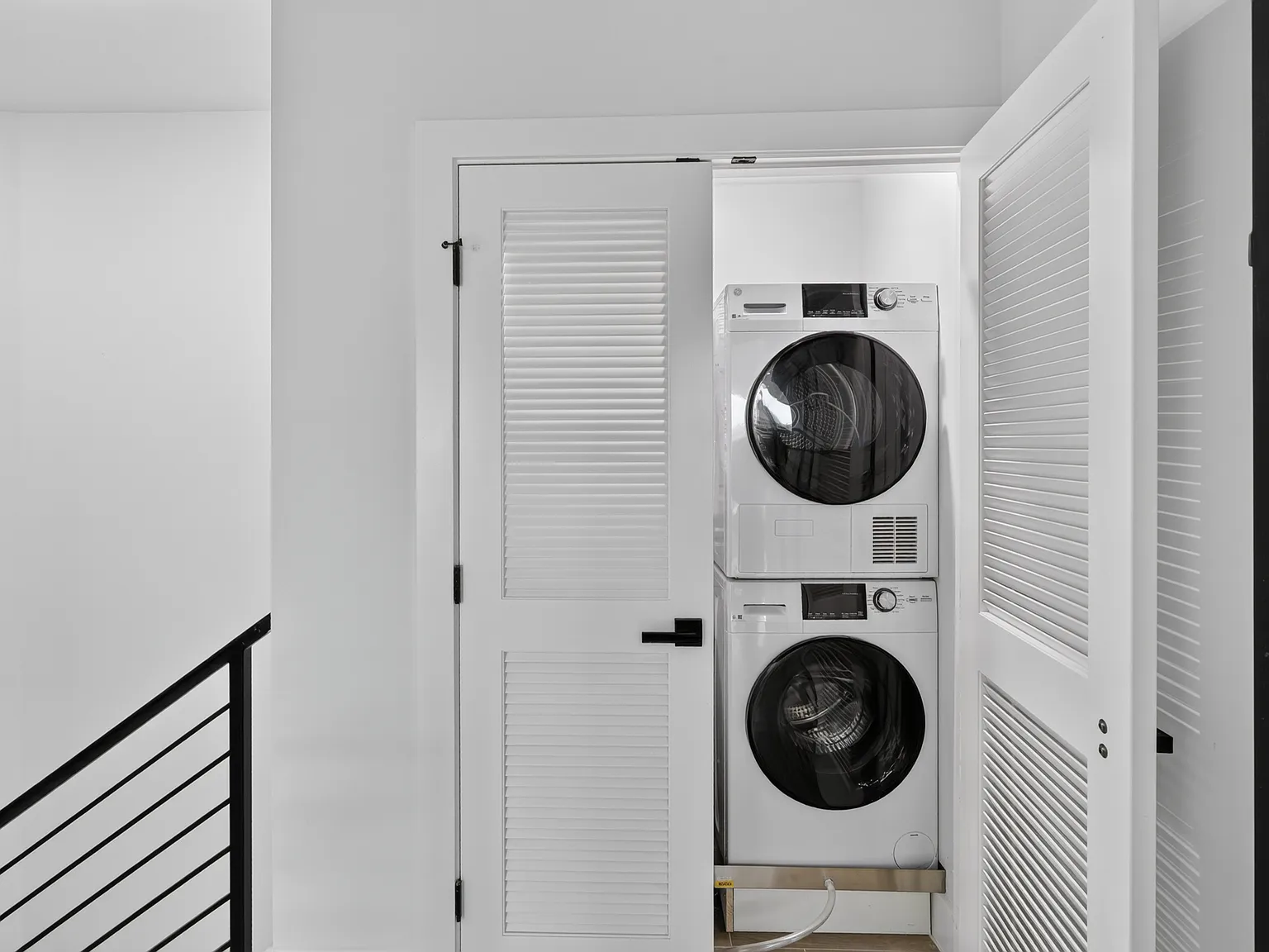2 bed, $4,500 — Photo 3