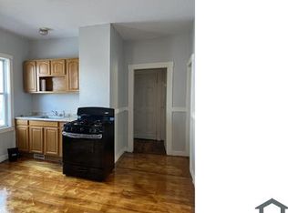 112 Webster St APT 2, Malden, MA 02148
