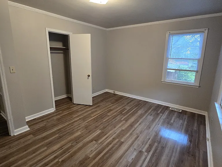 2367 Danbury Dr — Photo 8