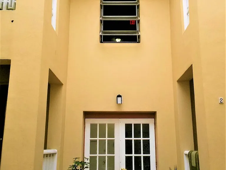 1556 Polk St — Photo 2