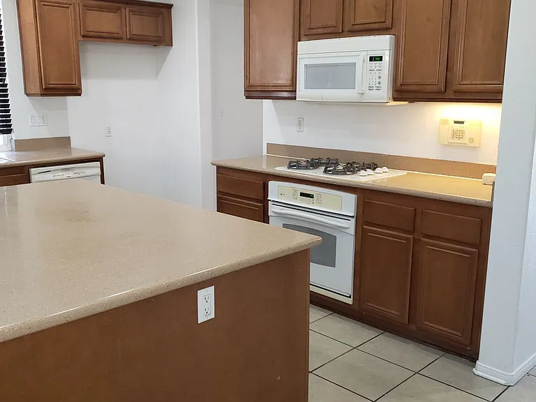 29391 Owl Creek Ct — Photo 23