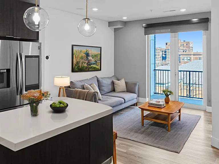 5656 Pershing Ave #332 — Photo 4