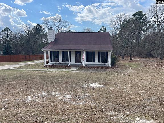 2nd image of 1281 Surrey Ln