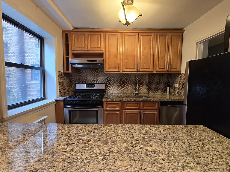 2514 31st Ave #1 — Photo 4