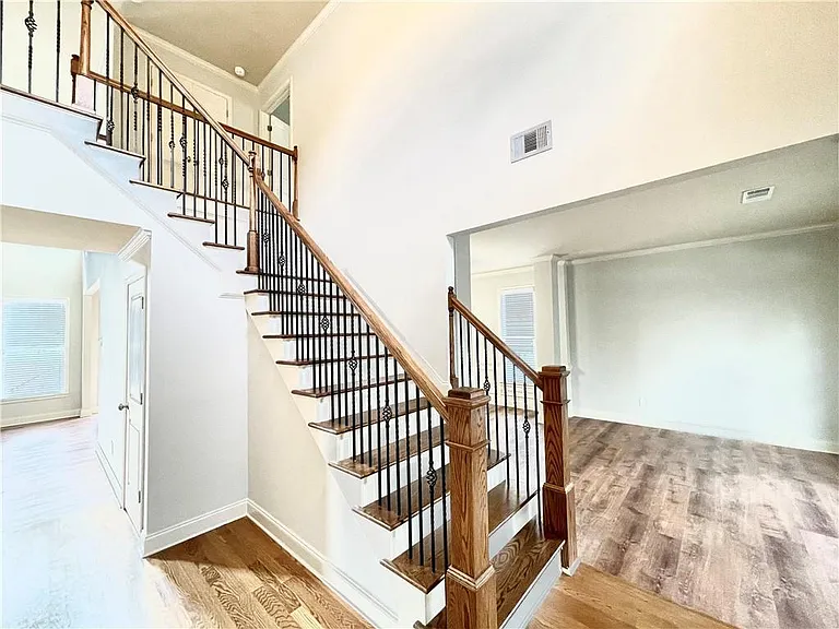 2620 Village Chase Dr — Photo 6