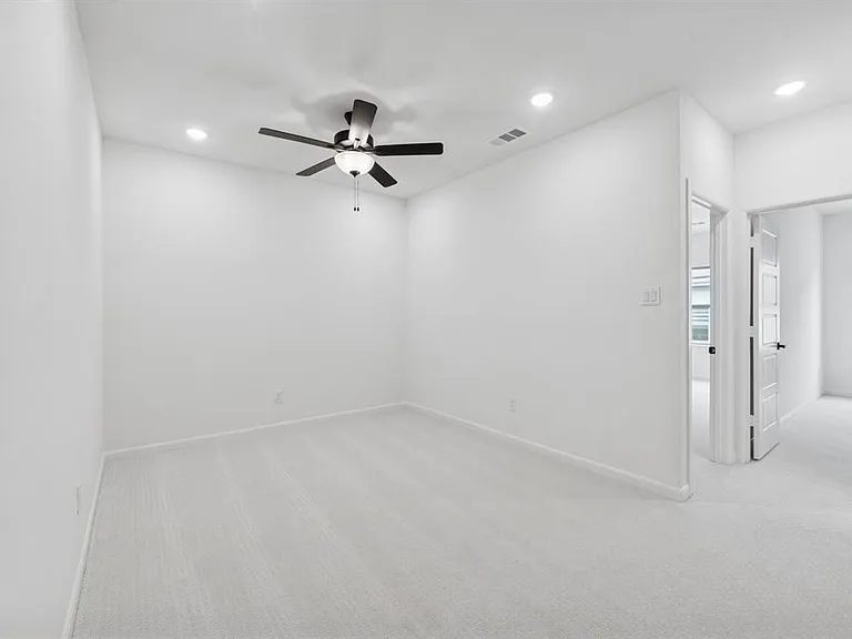 4835 Fuller Ct #605 — Photo 13