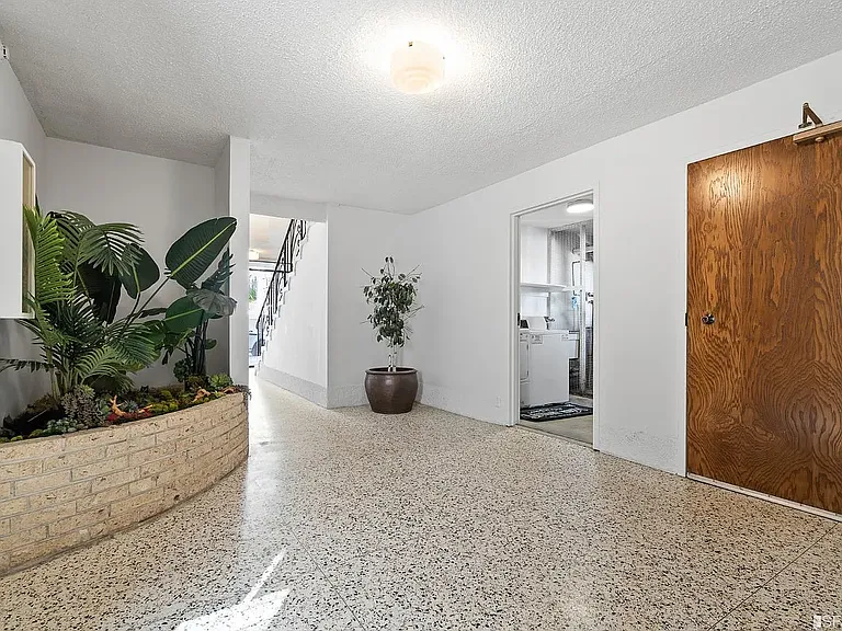3801 Market St #4 — Photo 16