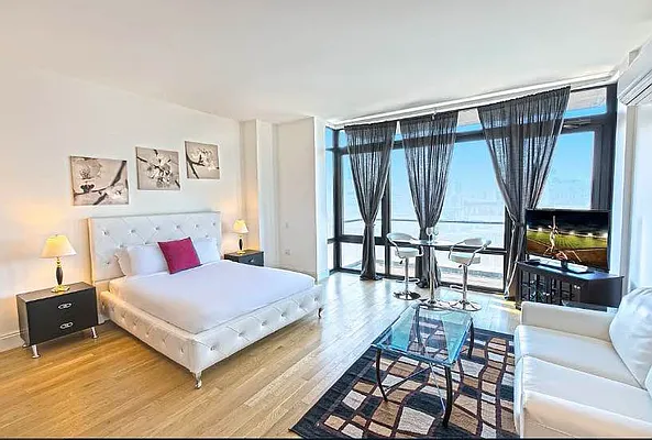 Rented by The KCI Group | media 29