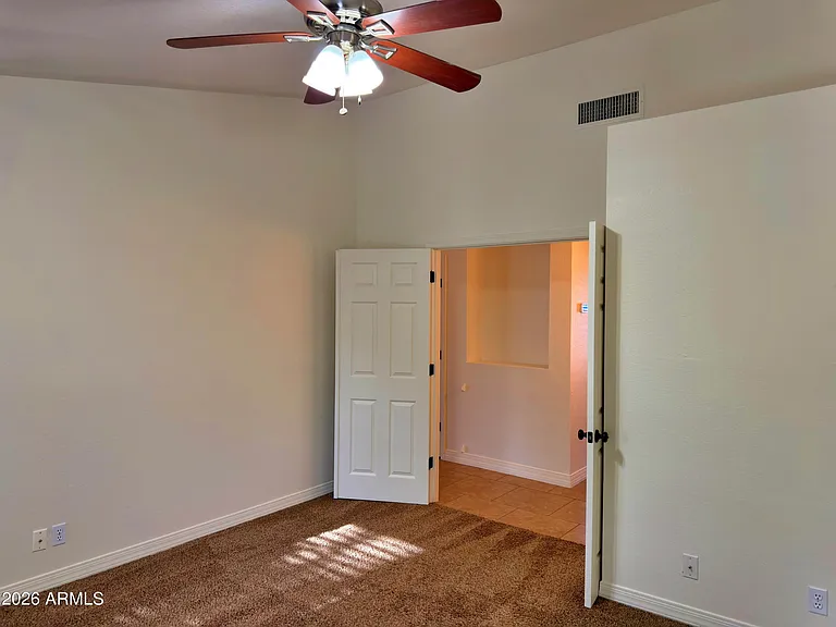 808 N Winthrop Cir — Photo 15