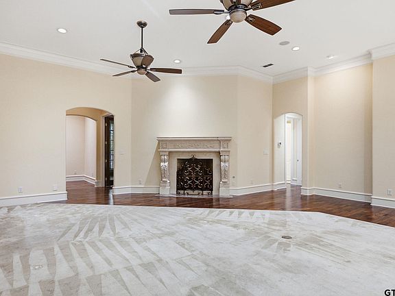 4th image of 2030 Equestrian Ln