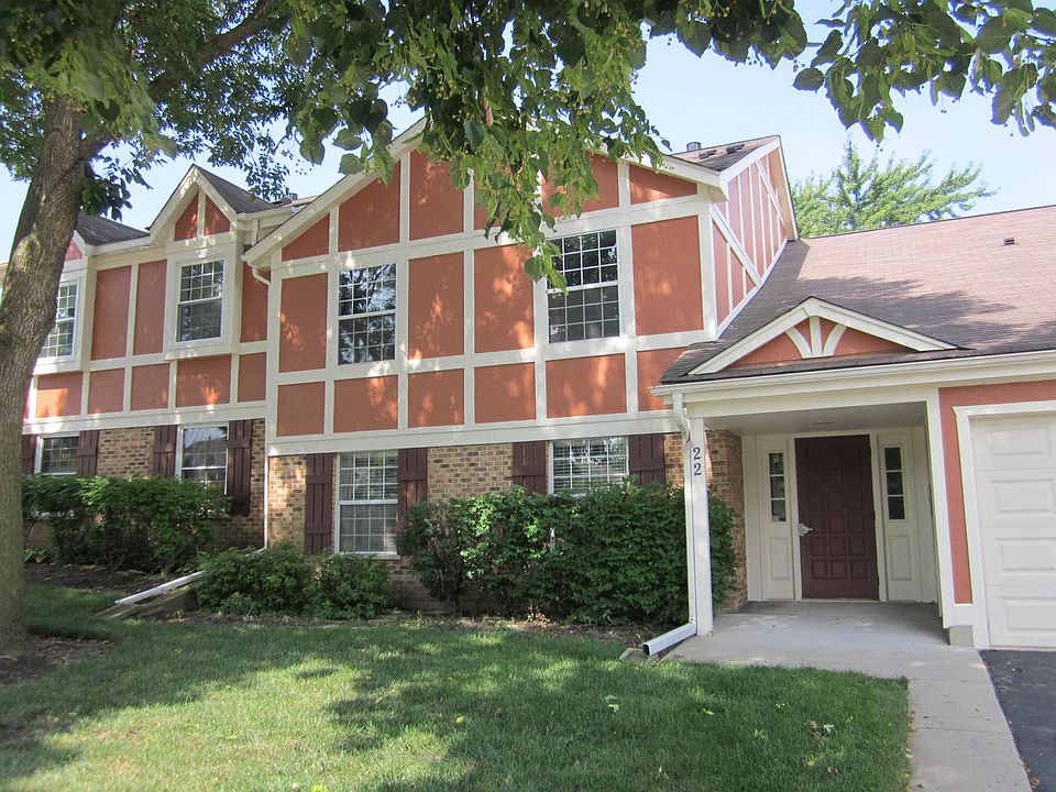 1st image of 22 Waterbury Ln #02