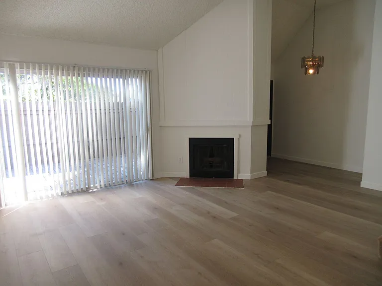 8865 Independence Ave #26 — Photo 3