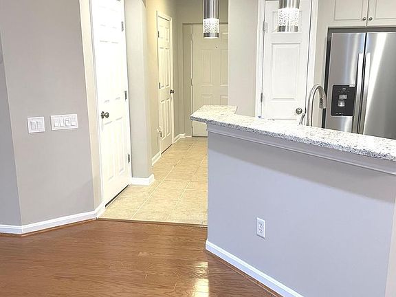 3rd image of 13401 Fountain Club Dr #14302