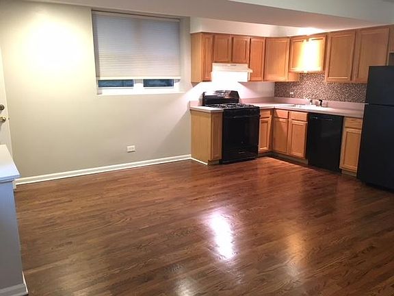 3rd image of 2519 N Talman Ave #1