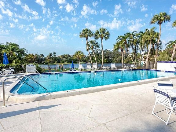 2nd image of 220 Belleview Blvd APT 512