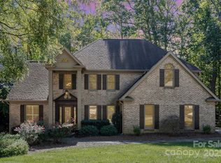 9022 Taunton Dr, Huntersville, NC 28078