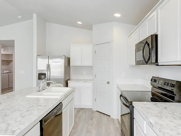 3421 W Charlene St — Photo 5
