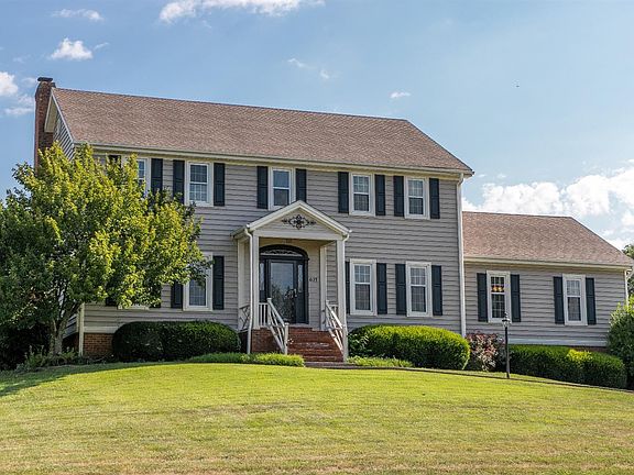 2nd image of 631 Grabruck St