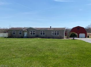 528 Housel Craft Rd, Cortland, OH 44410