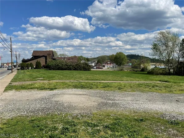 1214 7th St, Parkersburg, WV 26101