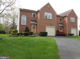 1 Dorset Dr, Medford, NJ 08055
