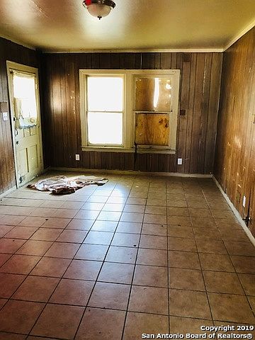 2nd image of 404 Fair Ave