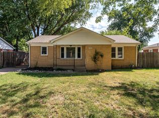 432 Hillcrest Ave, Haysville, KS 67060