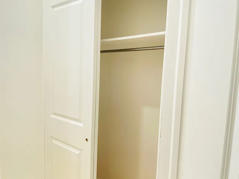 891 Grand St #3B — Photo 7