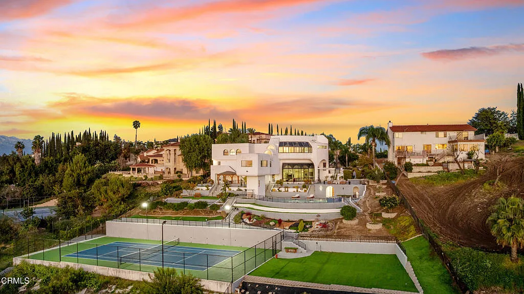 2917 Wagon Train Ln photo 1