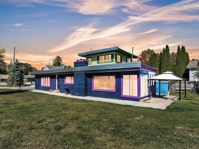 37252 Jefferson Ave, Harrison Township, MI, 48045