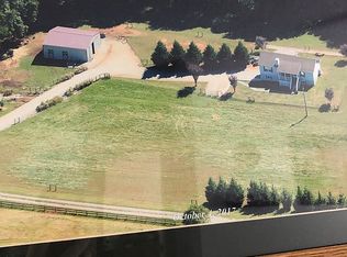 33 Rainbow Rd, Wirtz, VA 24184