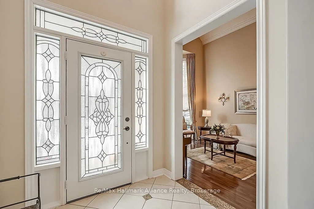 4 bed, $5,500 — Photo 2