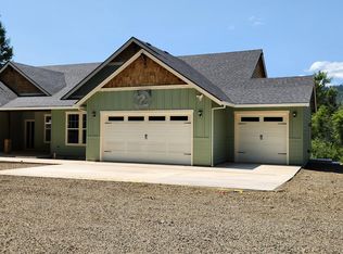 7163 Crowfoot Rd, Trail, OR