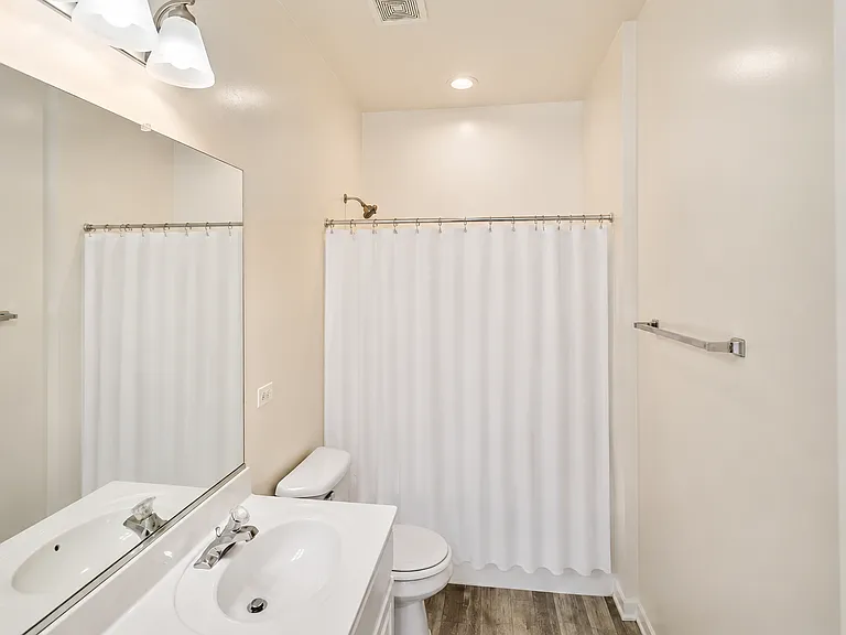 1153 Mount Vernon Dr — Photo 15