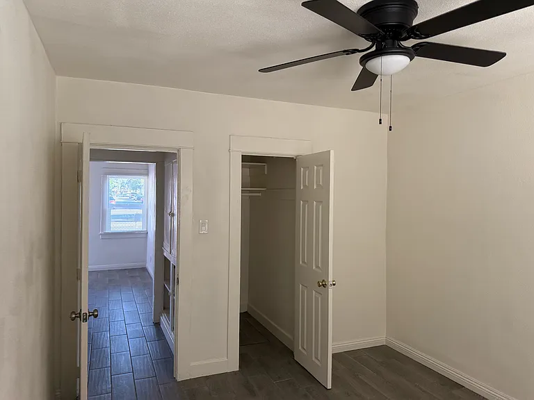 1170 W Rialto Ave — Photo 2