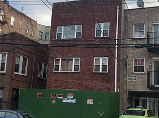 278 E 203rd St, Bronx, NY 10458