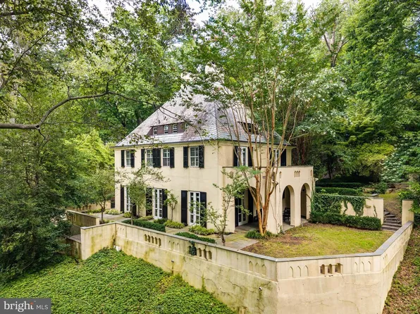 100 Cherry Ln, Wynnewood, PA 19096