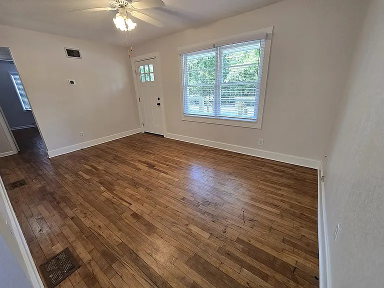1683 J D Miller Rd — Photo 5