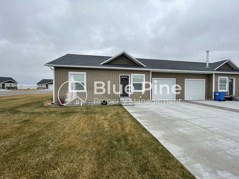 1st image of 5844 Wildrose Ave