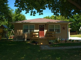 300 W Fast Ave, Mackinaw, IL