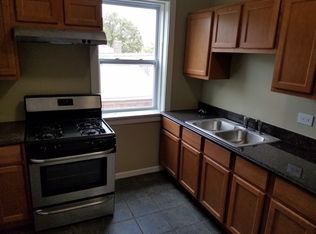 2668 E 78th St #3G, Chicago, IL