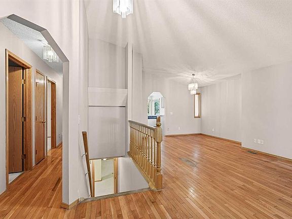 3rd image of 507 E Hidden Vale Pl NW