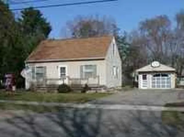 2417 Midday St, Jackson, MI 49203