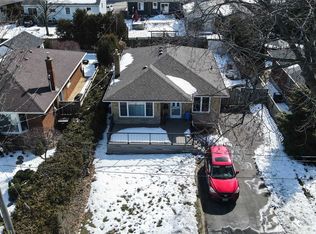 2322 Redfern Rd, Burlington, ON L7R1X3