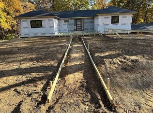 18321 Chief Rd, Charleston, IL 61920